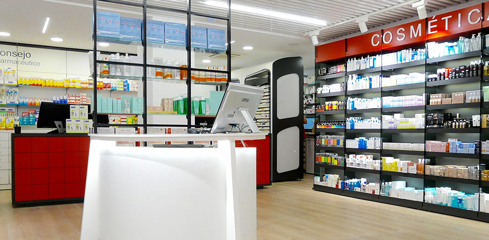 Mobiliario de Farmacia Mateu. Galería de Instalaciones